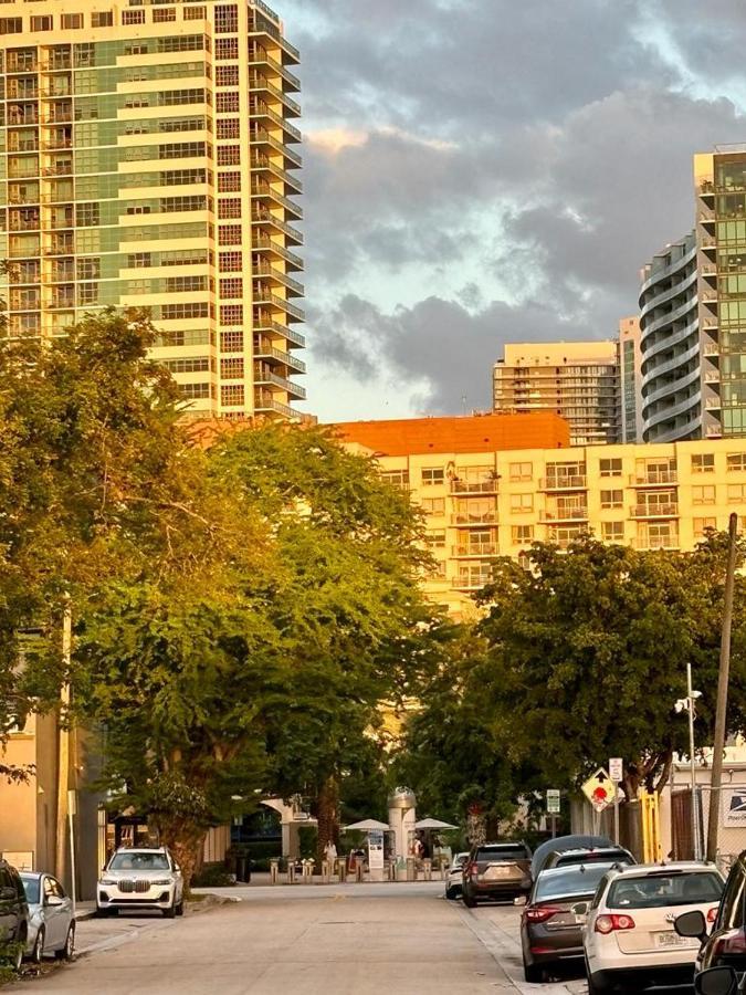 Miami Queen: Central Stay with Free Perks Exterior photo